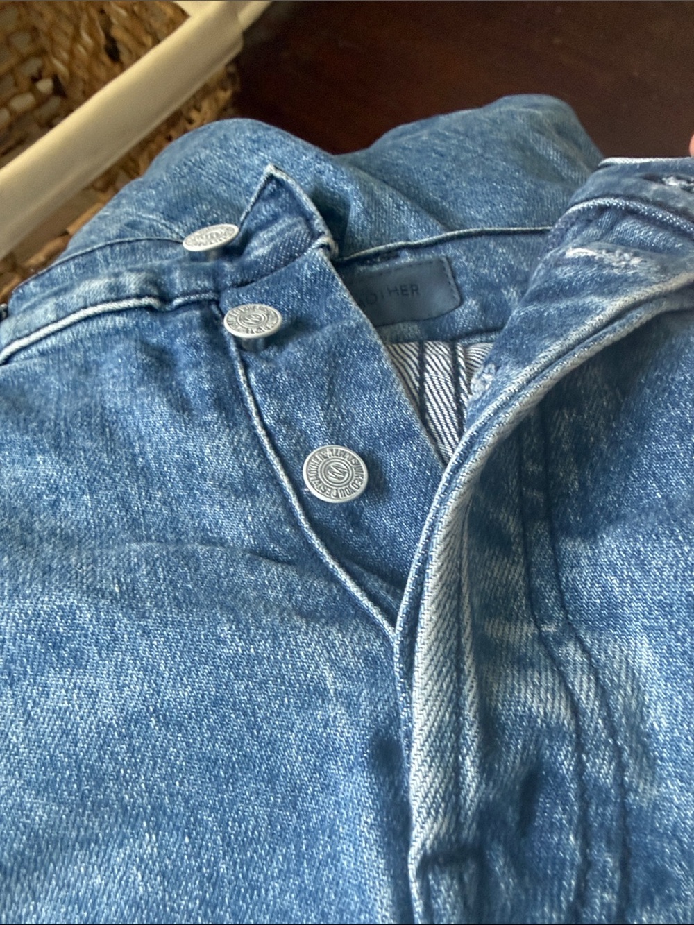 MOTHER tomcat Cropped High-Rise Jeans in Light Blue - Picture 7 of 9